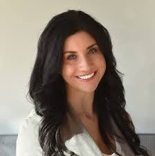 Amanda Reger's Instagram, Twitter & Facebook