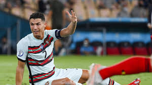 puɾtuˈɣaɫ), officially the portuguese republic (portuguese: Fussball Em Titelverteidiger Portugal Ausgeschieden