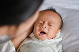 Oorontsteking Bij Je Baby Wat Te Doen 24baby Nl