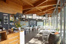 The adjective lustig can be used both attributively in front of a noun as well as predicative in conjunction with a verb.one can not only inflect and compare lustig, but all german adjectives. Mutter Lustig Berlin Kopenick Restaurant Reviews Photos Reservations Tripadvisor