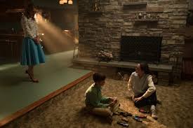 Marin ireland em cenas de nudez no boss. The Umbrella Academy Season 2 Review Why You Should Tune In To This Time Travel Dance Obn
