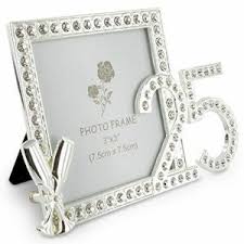 Wedding Anniversary Gift Ideas For Your Partner Unique Wedding Anniversary Gifts 25th Anniversary Gifts Anniversary Gifts For Parents