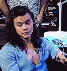 Harry Getting A Tattoo On The Late Late Show Harry Styles Photos Harry Styles Pictures Harry Styles Gif