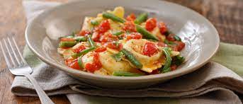 Recipes Spinach Ricotta Ravioli With Basil Pesto Fresh Tomatoes Green Beans Giovanni Rana Recipe Spinach And Ricotta Ravioli Ricotta Ravioli Green Beans