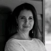 Suzanne Goodson's Instagram, Twitter & Facebook