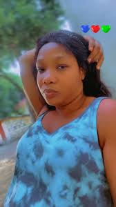 Poto mitann nan fem bliye kiyès mw ye Blaise Leonard Junior u te mandem  poum strong chr jodia chak mw gad tlf mw pa we apel u mw pa jwen message u  mw poze tet mw kesyon poukisa u tj dim fom strong lan ...