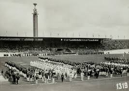 In het eerste deel jigoro kano, de legendarische grondlegger van het judo. Het Mysterie Van Amsterdam 1928 Sportgeschiedenis