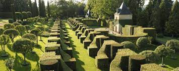 les jardins du manoir d eyrignac dordogne manor garden france