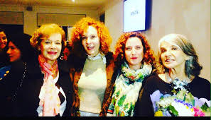 Изучайте релизы gaby hernandez на discogs. Vane Miller On Twitter Gaby Hernandez Y Su Hija Mi Mami Y Yo Estreno De Mi Jardin Secreto La Recomiendo Centro Cultural De Las Condes