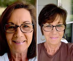 After years of longer hair, I chose a shorter style that feels easier to  manage. It's interesting how comfort becomes more important over time. I  enjoy sharing simple, real hairstyle changes like