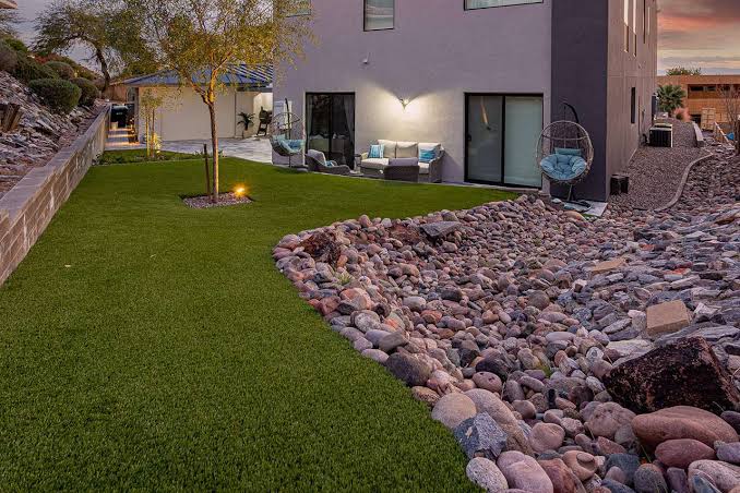 Lawn grading for a uniform surface