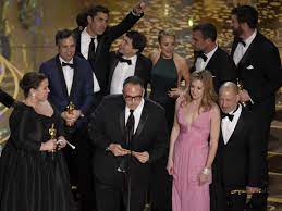 The biggest award of oscars evening went to spotlight, which pulled out a win for best picture in a very split year. Spotlight Wins The Oscar For Best Picture At 2016 Academy Awards The Two Way Npr