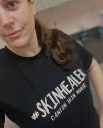 Good afternoon, y'all! My name is Robyn Luna and I recently moved to the  area with my little family! I'm dropping in to introduce myself & share  what I have to offer