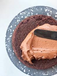 Vegan Djöflaterta með aðeins þremur innihaldsefnum! – Systrum