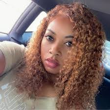 Kimmie Hunter's Instagram, Twitter & Facebook