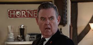 Coronation Street Soap Scoop! Daisy and Lauren clash