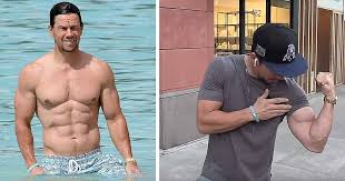 Mark wahlberg is an american actor, model, musician, producer, businessperson, and rapper. Mark Wahlberg Streitet Steroidkonsum Ab Nur Harte Arbeit Gannikus De