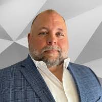 Damon Willis's Instagram, Twitter & Facebook