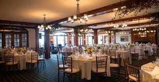 The Hitch Search Discover And Book Unique Wedding Venues Maine Wedding Unique Wedding Venues Inn