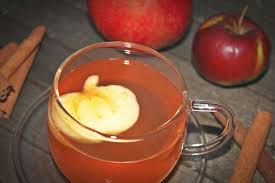 Apfelstrohdel Apfel Punsch Apfel Gluhwein Strohrum Punsch Mit Rum Punsch Gluhwein Weihnachten Weihnacht Punsch Rezept Gluhwein Rezept Weihnachtsrezepte