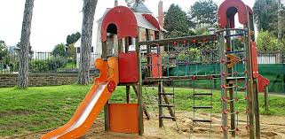 Le Telegramme Dinard Parc De Port Breton La Structure De Jeu En Maintenance