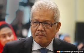Yang Di Pertua Sabah Kawan Baik Saya Tak Akan Salah Guna Kedudukan Kata Menteri Kdn