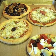 Individual Homemade Pizza Pizza Bar Idea An Oregon Cottage Recipe Homemade Pizza Easy Homemade Pizza Best Pizza Dough