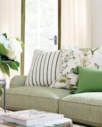 New diy couch cover ideas will make you skip buying a new sofa; Guide To Choosing Throw Pillows How To Decorate