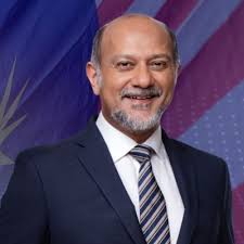 Adam Ling (@AdamHauyong)