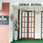 Meskipun bunga sakura belum mekar seluruhnya di kebun raya cibodas, tidak merubah kebiasaan keluarganya untuk menghabiskan waktu di taman sakura. Dewan Bunga Sakura Bukit Jelutong Dewan Ballroom Dan Hotel Di Shah Alam Selangor