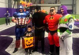 Vikings quarterback kirk cousins held a halloween event on monday night and invited some offensive linemen to join him. David Morgan Has Successful Knee Surgery But A Vikings Return Not A Certainty Twin Cities