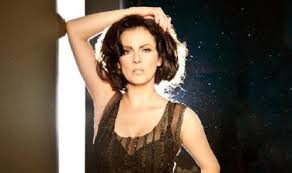 En 10 de noviembre de 1993 cambio de horario a las 20:30 horas. Boletos Edith Marquez Stubhub Mexico