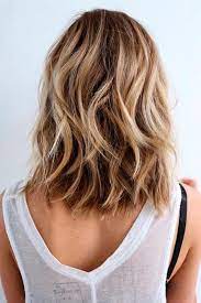 Carré plongeant bouclé coupe de cheveux femme brune mi long. Epingle Sur Coiffures