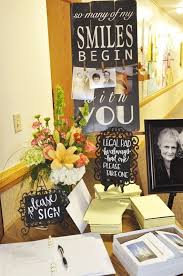 How To Plan A Funeral Memorial Service By Leigh Anne Wilkes Memorial Service Decorations Funeral Memorial Funeral Guest Book