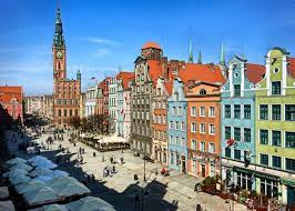 Krakow is one of the most beautiful cities in poland and probably the most popular tour destination. The Most Beautiful Towns In Poland