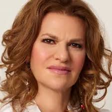 Sandra Bernhard Age: Biography & Career Highlights