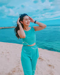 Share sekarang yaitu biodata foto pemain mermaid in love sctv. Gabung Di Love Story 10 Potret Jelita Fiolina Tejaay