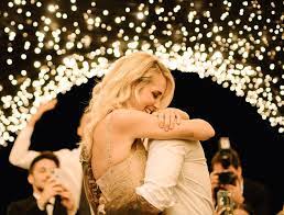 Tutti i look della sposa. Tutti I Numeri Del Matrimonio Di Chiara Ferragni E Fedez Il Piu Social Di Sempre