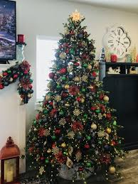 Use traditional christmas decor in red and green in 2020. Felthouse Christmas Tree 2019 In 2020 Red And Gold Christmas Tree Red Christmas Tree Green Christmas Tree
