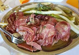 ** salade de langue de bœuf ** ingrédients: Recettes De Langue De Porc Et De Salade Composee