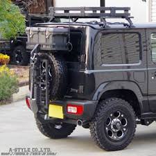 画像に含まれている可能性があるもの 屋外 suzuki jimny new suzuki jimny suzuki cars
