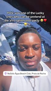 Uncle Waffles Swimming Pool