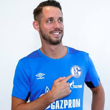 Latest on schalke 04 forward mark uth including news, stats, videos, highlights and more on espn. Mark Alexander Uth Mark Uth Twitter