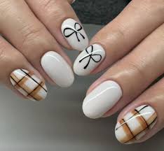 ما هي موضة أظافر الـRussian Nail؟ وهل هي مضرّة؟ | مجلة لها