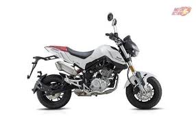 The displacement is 10cc more than the rivaling industries. Benelli Tnt 135 Spotted On Test Launch In 2017