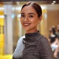 8 "Rica Salas" profiles