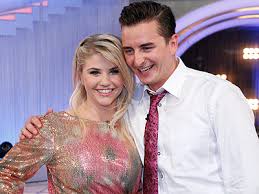 Wir haben uns von der. Andreas Gabalier Uberreichte Beatrice Egli Platin Awards