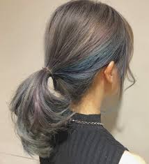 ユニコーンカラー カラフル レインボー 髪色 ヘアカラー 青 ブルー ラベンダー 紫 緑 グリーン インナーカラー グラデーションカラー 外国人風 透明感 ヘア アイディア ヘアカラー 青 ヘアカラー
