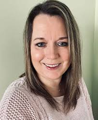 Kasia Brown's Instagram, Twitter & Facebook