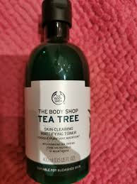 Tea tree oil got your back, karena benefit yang dihasilkan oleh product ini tuh berbagai macam lho. The Body Shop Tea Tree Skin Clearing Mattifying Toner 400 Ml Inci Beauty